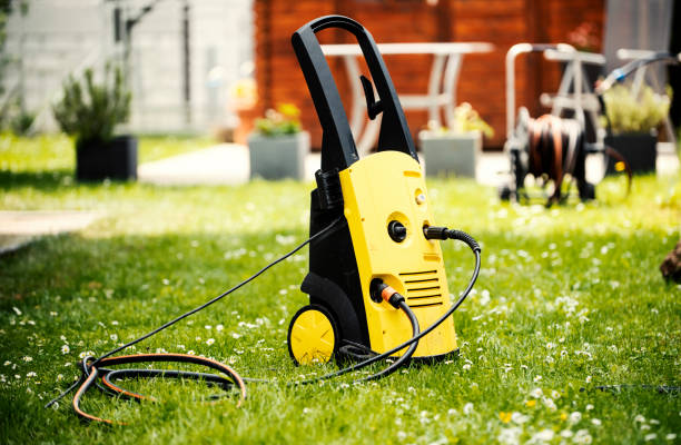 Best Roof Cleaning and Mildew Removal in Parkersburg, IA